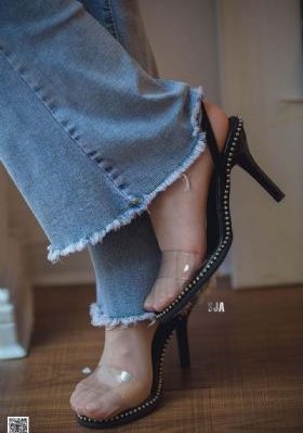 啊啊啊国产-中英字幕在线完整观看