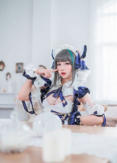 漂亮美女用脚交的视频-佳片国语迅雷下载