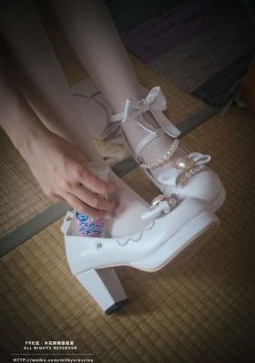 少妇被粗大猛烈进出-高清免费在线观看高清